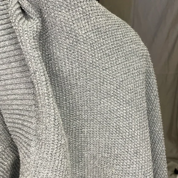 Dakini Women's Grayish Green Hooded Sweater - Picture 10 of 10